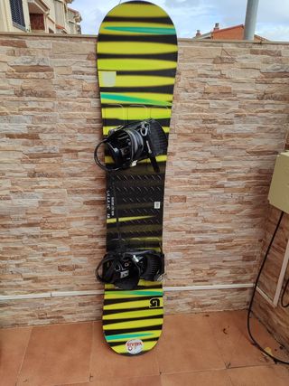 Tabla Snow Burton con Fijaciones