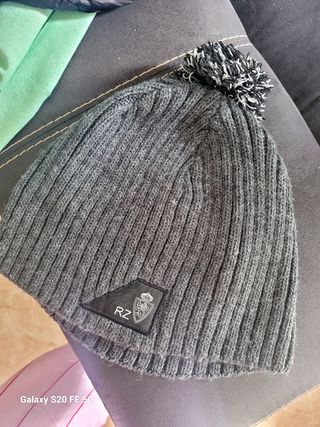 Gorro Real Zaragoza RZ gris oficial