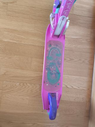 Patinete Decathlon niña morado y verde
