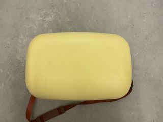 Nevera Polarbox Amarilla