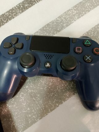 Consola PS4 Negra + 3Juegos FIFA+1 mando