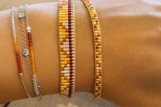 Pulseras Miyuki hechas a mano. 