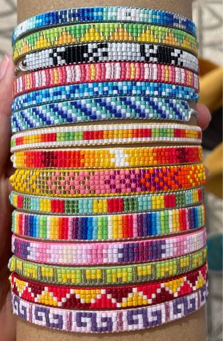 Pulseras Miyuki hechas a mano. 