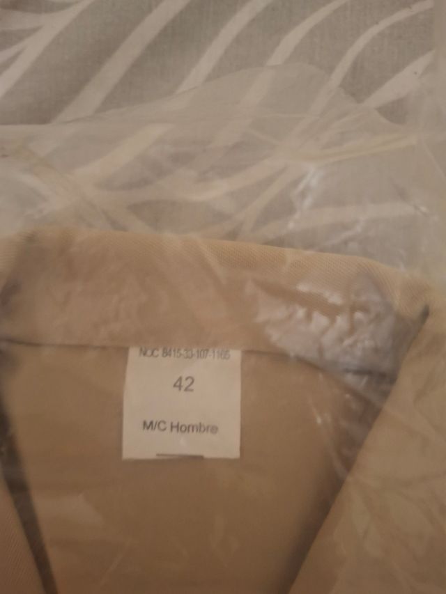 Camiseta Talla 42 E.T. Traje