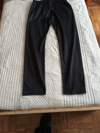Pantalón de chándal negro 16 años 
