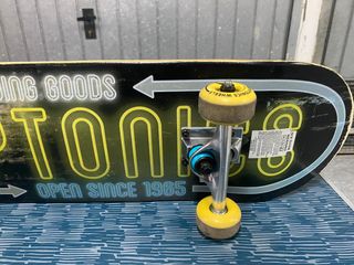 Monopatín Kryptonics casi nuevo