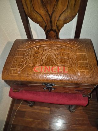 Lote de antigüedades. Se vende lote completo.
