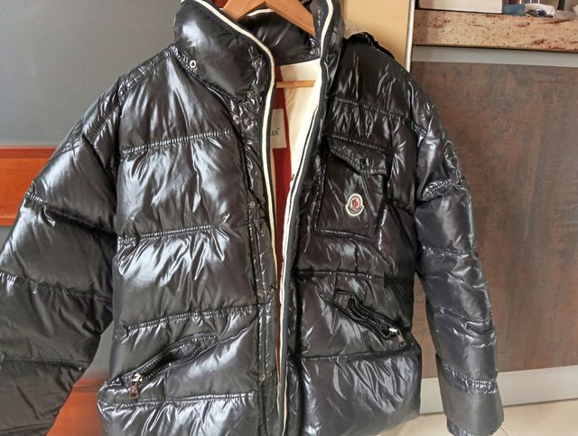 Cazadora Moncler Negra Sin Estrenar