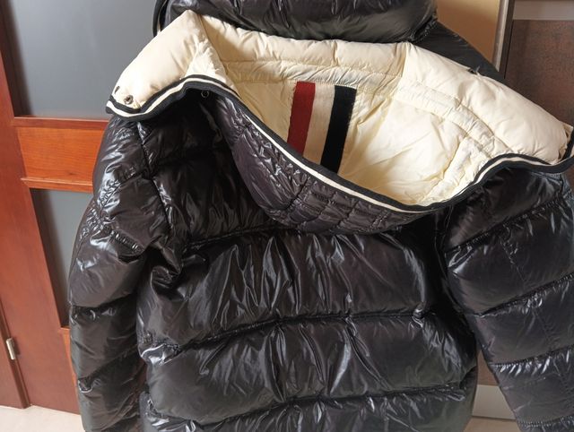 Cazadora Moncler Negra Sin Estrenar
