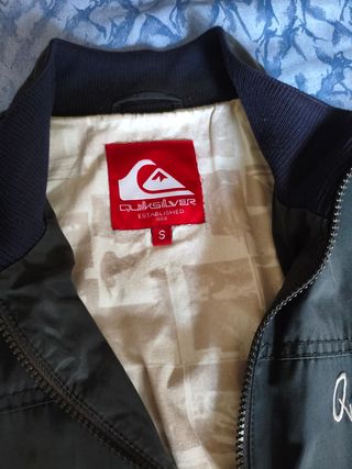 Cazadora Quiksilver ligera talla S