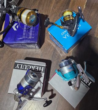 Caña 4 carretes de pesca Shimano y otros accesorio