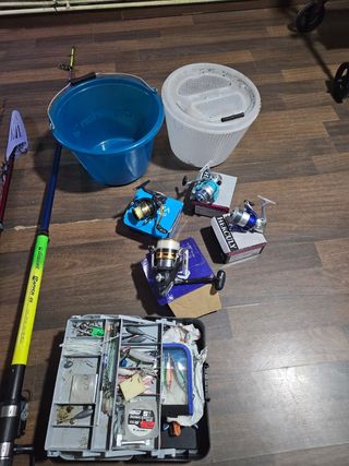 Caña 4 carretes de pesca Shimano y otros accesorio
