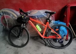 Bicicleta Montaña Naranja BTWIN Sin Uso