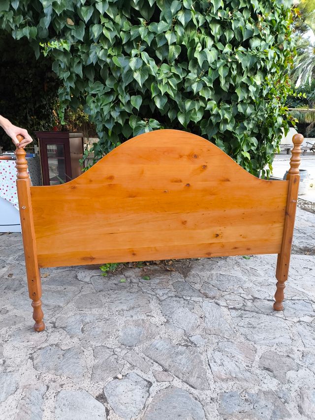 Cabecero de madera maciza