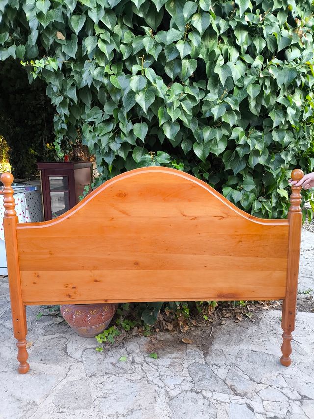 Cabecero de madera maciza