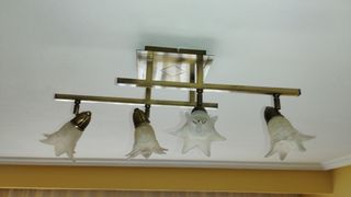 Lámpara de techo 4 focos dorada y cristal