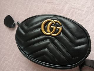 Bolso Gucci Negro y Dorado