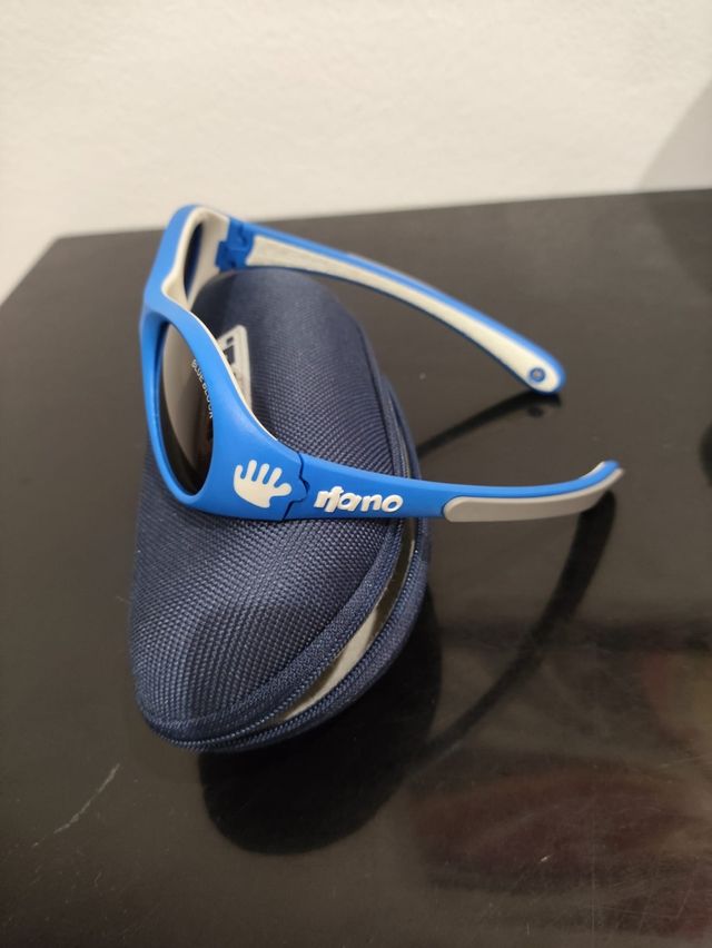 Gafas de sol Nano azules, blanco y gris
