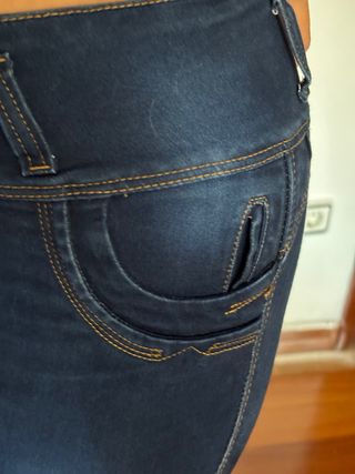 Pantalón vaquero Rogss azul talle alto