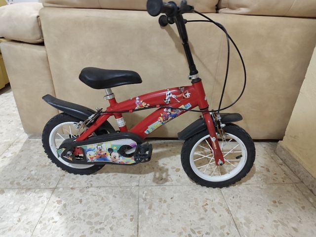 Bicicleta infantil roja Mickey Mouse