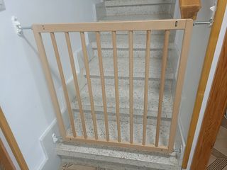 Barrera de seguridad madera escaleras