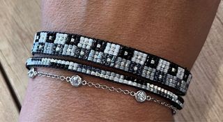 Pulsera Miyuki hecha a mano