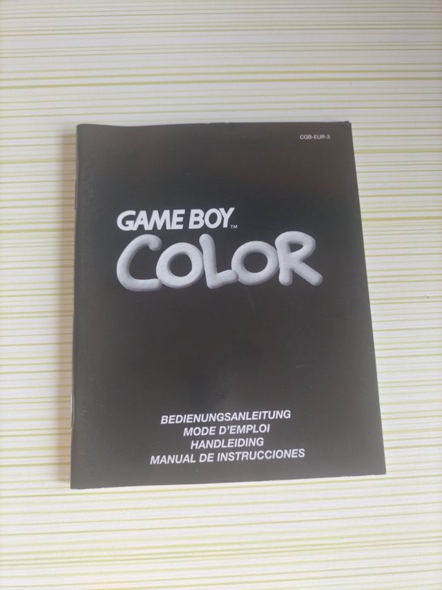 Manual Game Boy Color (Español/Inglés/Francés/Alem