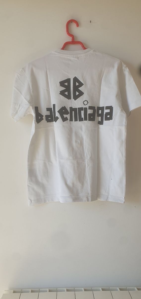 Maglietta Balenciaga bianca.