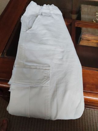 Pantalones cargo beige talla 11-12