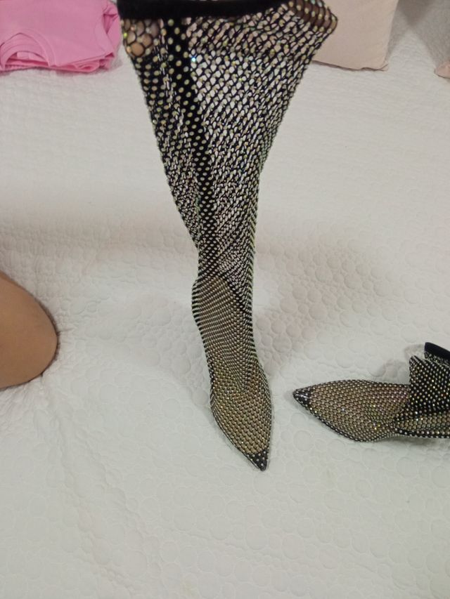 Tacones de mujer con pedrería