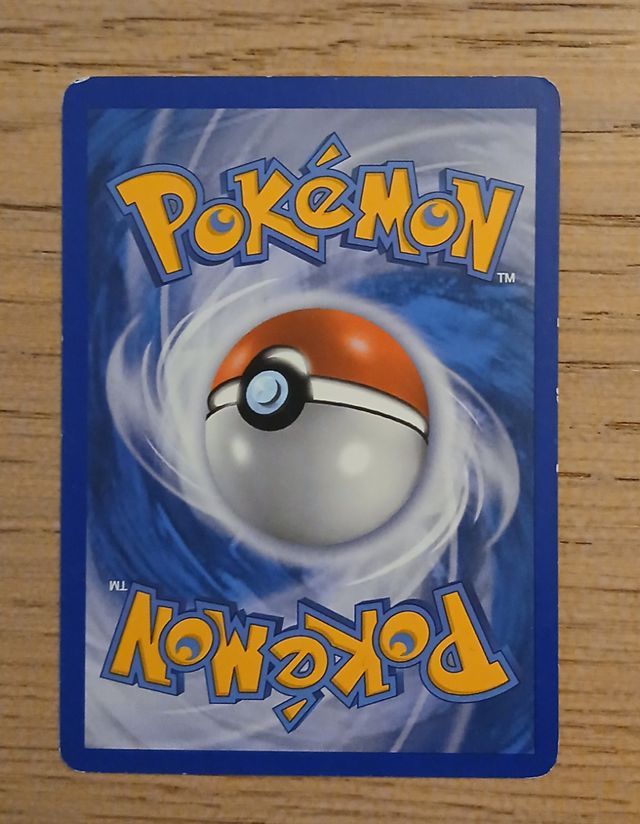 carta pokemon pikachu