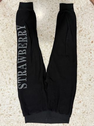 Pantalones SikSilk Rojos Talla M
Ropa por lote
