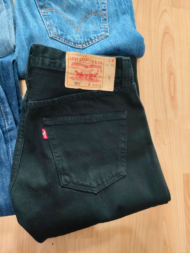Pantalones Levi's 501 Azules y Negros