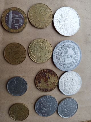 Lote de monedas francesas antiguas. 12 monedas .