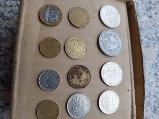 Lote de monedas francesas antiguas. 12 monedas .