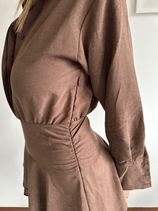 Splendido mini abito camicia e balze
