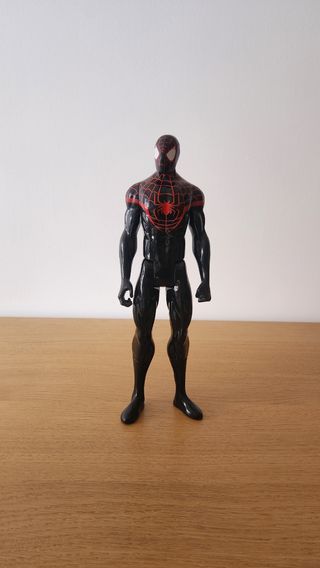 Figura Spiderman Negro (Miles Morales)