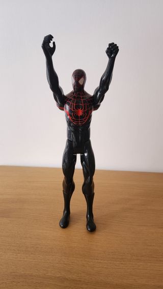 Figura Spiderman Negro (Miles Morales)