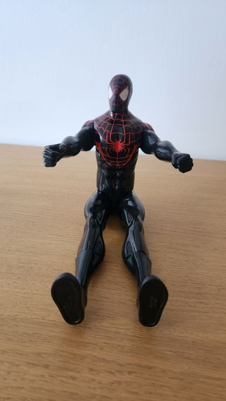Figura Spiderman Negro (Miles Morales)