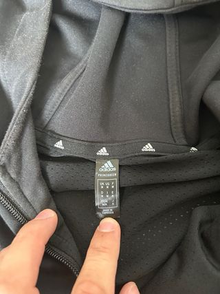 Chaqueta Adidas Negra con Capucha