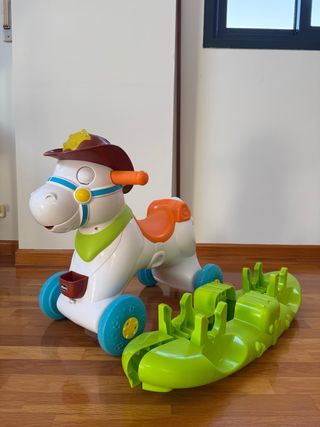 Caballo balancín infantil con base
