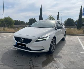 Volvo V40 2017
