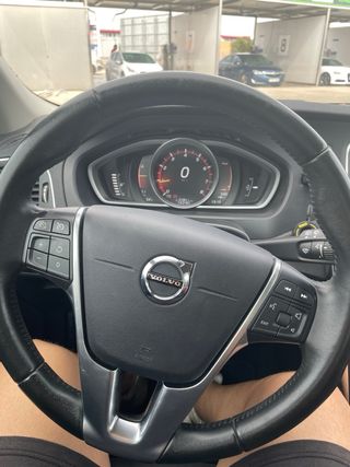 Volvo V40 2017