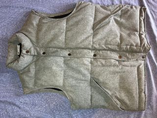 Chaleco acolchado gris Zara