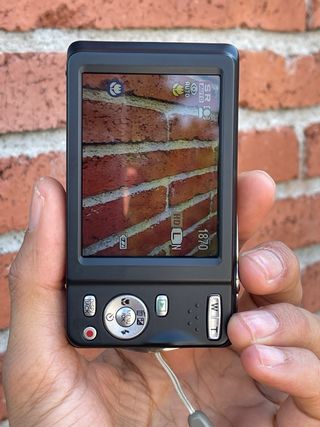 Cámara Fujifilm 10x Zoom 16 MP HD