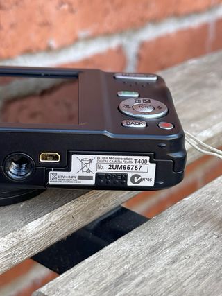 Cámara Fujifilm 10x Zoom 16 MP HD