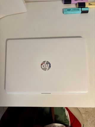 Portátil HP Blanco potente y como nuevo!