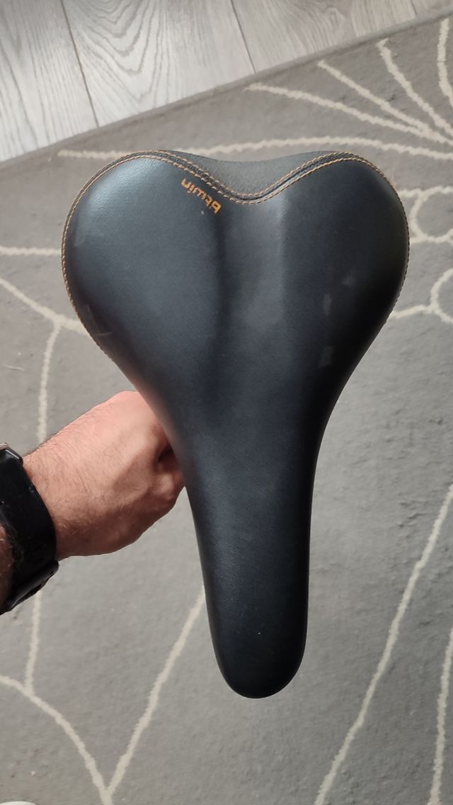 Sillín Bici Negro 27.2mm