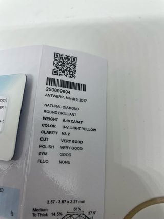 Diamante Natural IGI 0.19 Ct VS2