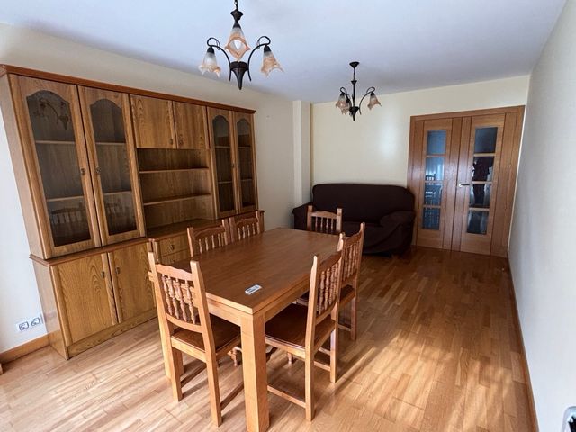 Juego de 6 Sillas de Comedor de Madera